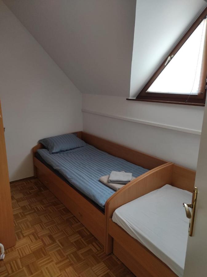 Apartamento Apartma Ziva Hiska 92 Catez ob Savi Exterior foto